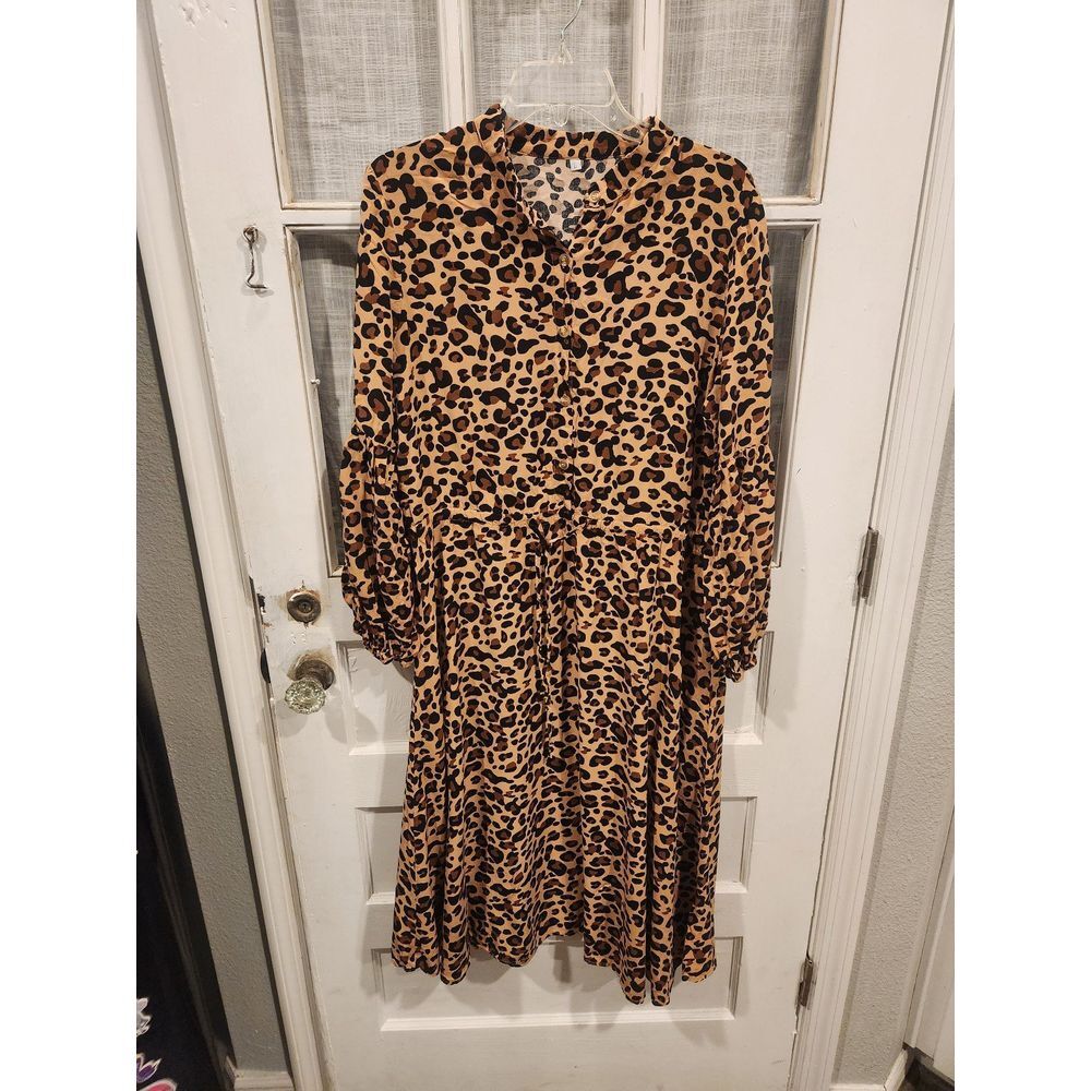 Animal‎ Print Cheetah Longsleeve Kneelength Dress Women's Size Medium